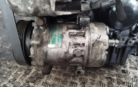 Volvo S40, V40 Air conditioning (A/C) compressor (pump)