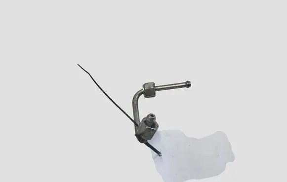 Opel Mokka Fuel injector supply line/pipe