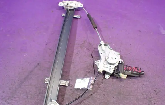 Hyundai H-1, Starex, Satellite Front door window regulator with motor