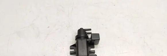 BMW 5 E60 E61 Turbo solenoid valve 70057900 7796634 06T171