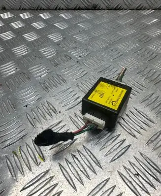 Opel Antara Window wiper relay 96673480 5278B01000 L127