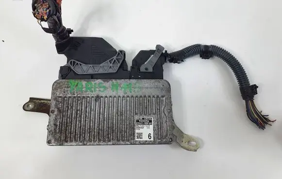 Toyota Yaris Engine control unit/module 896610DF60 MB2754005234