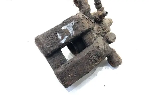 Rear brake caliper