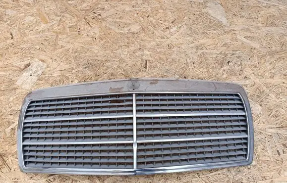 Mercedes-Benz 190 W201 Front grill 2018880223