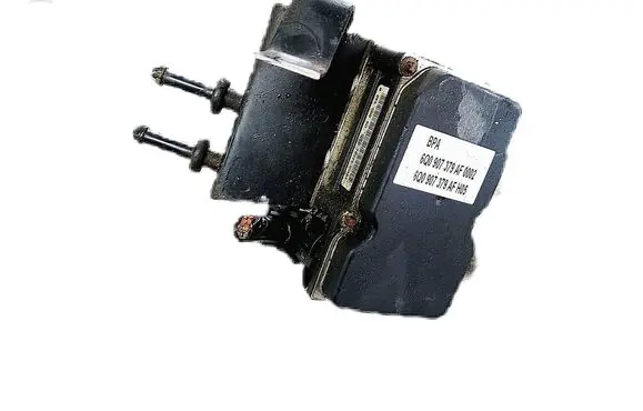 Skoda Octavia Mk2 (1Z) ABS Pump 6Q0907379AF 6Q0614117S