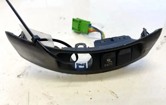 Traction control (ASR) switch
