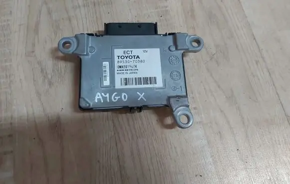Toyota Aygo X Torque split ecu control unit/module 89530-70380