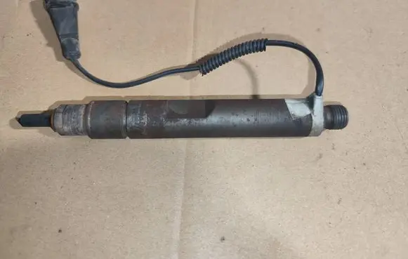 Audi A3 S3 8L Fuel injector 028130202q 0432193694