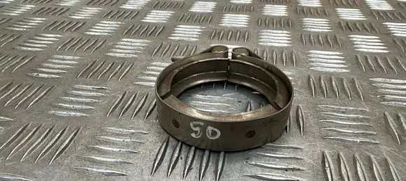 Audi A3 8Y Muffler pipe connector clamp 04L253725B