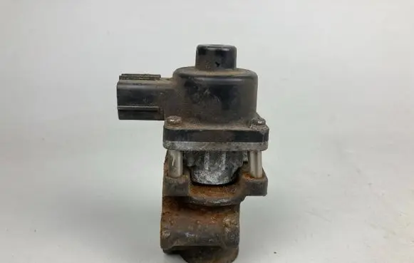 Subaru Legacy EGR valve