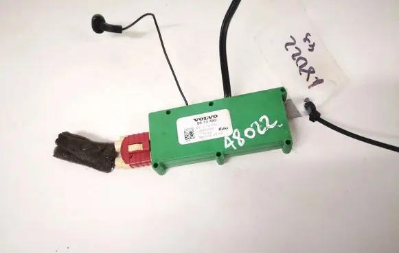 Volvo S40 Antenna control unit 8673492
