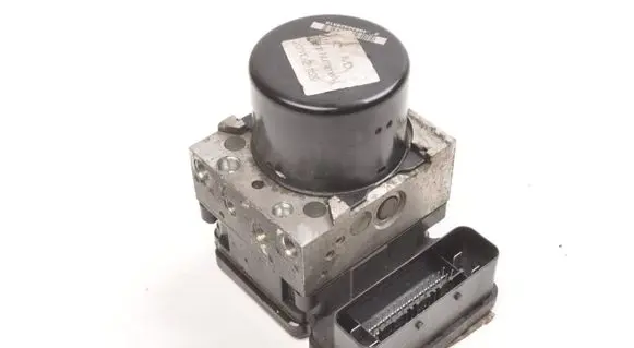 Ford Focus ABS Pump BV612C405AG