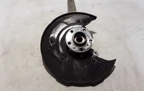 Volvo XC60 Front wheel hub 32298140