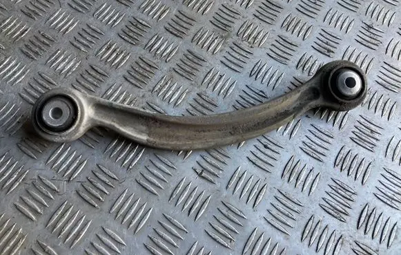 Rear control arm
