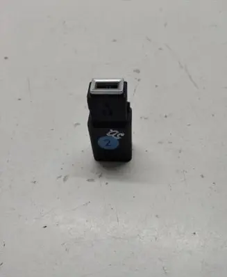 USB socket connector