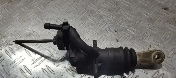 Skoda Superb B5 (3U) Clutch master cylinder 8e2721401ad