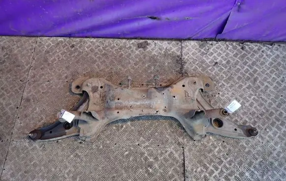 Hyundai Getz Front subframe