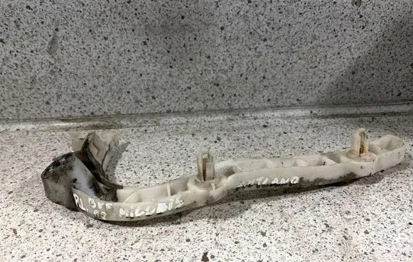 Mitsubishi Outlander Front bumper mounting bracket LZ6P
