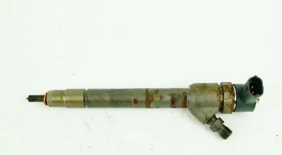 KIA Sportage Fuel injector 338002F300