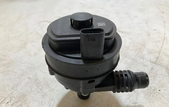 BMW X5 G05 Electric auxiliary coolant/water pump 865128701