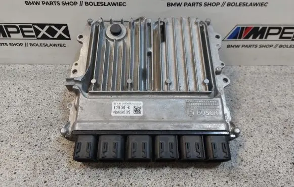 BMW 5 G30 G31 Engine control unit/module ECU 8740302