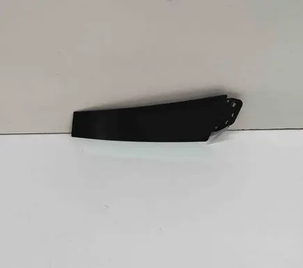 Porsche Taycan 9J1 Front door glass trim molding 43R011595 9J0845032