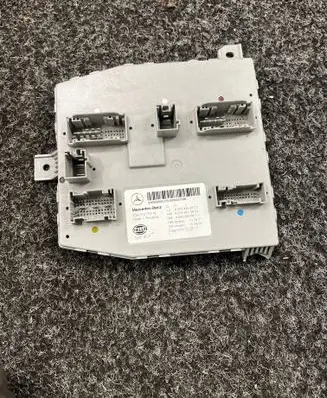 Mercedes-Benz C AMG W205 SAM control unit A2059009321