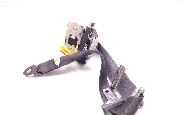Chrysler Voyager Front seatbelt P1LQ431DVAB 33014254D 352082R