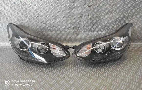 KIA Sportage Headlight/headlamp 92101F1040 92101-F1040 92102F1040
