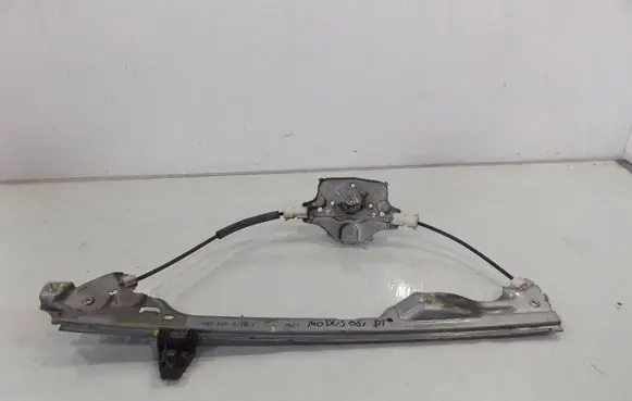 Renault Modus Front door manual window regulator 