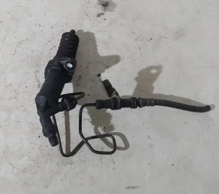 BMW 3 E90 E91 Clutch master cylinder 6775872