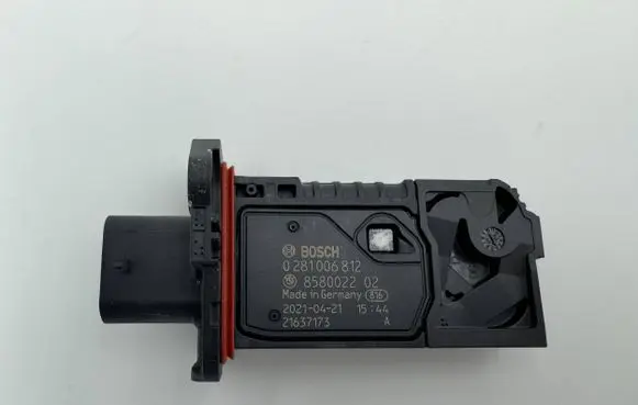 BMW X3 G01 Mass air flow meter 8580022 21637173 0281006812