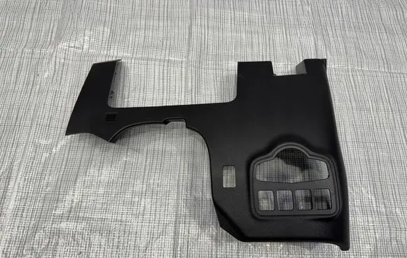 Mercedes-Benz X-class W470 Dashboard center trim panel 681065XA0A