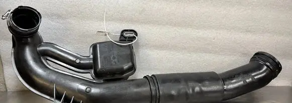 Intercooler hose/pipe