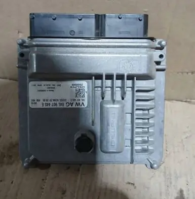 Skoda Octavia Mk3 (5E) Engine control unit/module 04L907445E