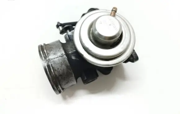Skoda Octavia Mk2 (1Z) EGR valve 03G131501A 88521063