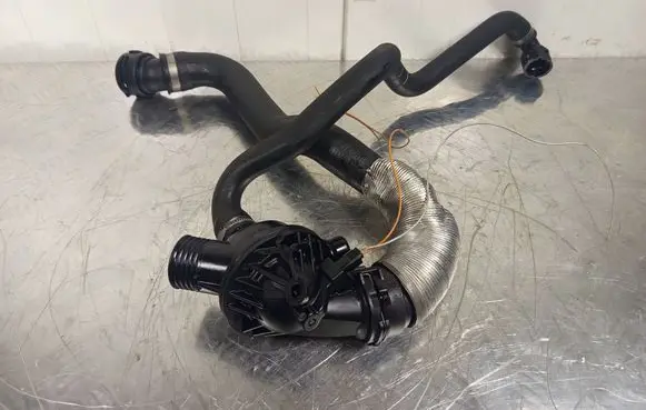 Thermostat/thermostat housing