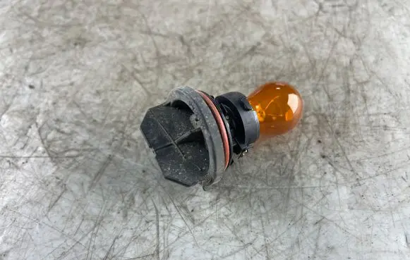 Opel Vectra C Headlight/headlamp bulb 