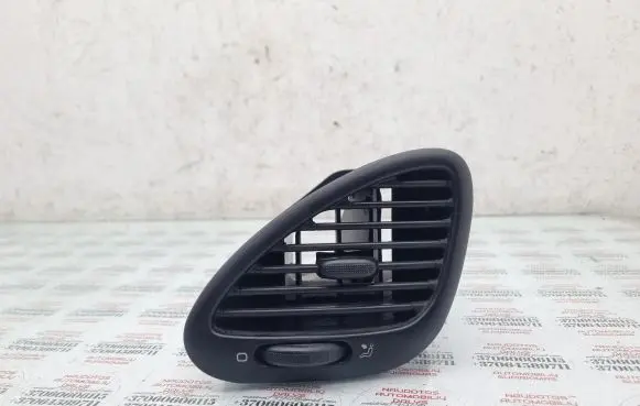 Seat Alhambra (Mk1) Dashboard side air vent grill/cover trim 7M1819703E