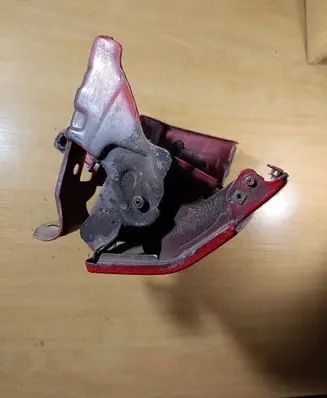 Honda Accord Headlight/headlamp mounting bracket