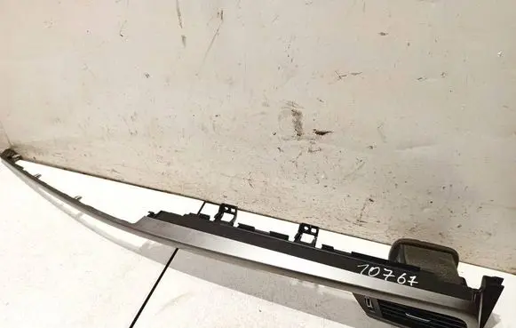 KIA Optima Dash center air vent grill 84790d4900