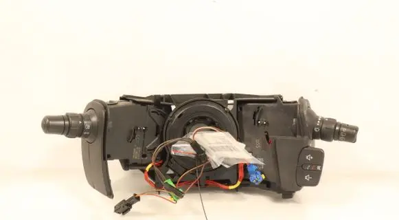 Renault Clio III Light switch 8200245499