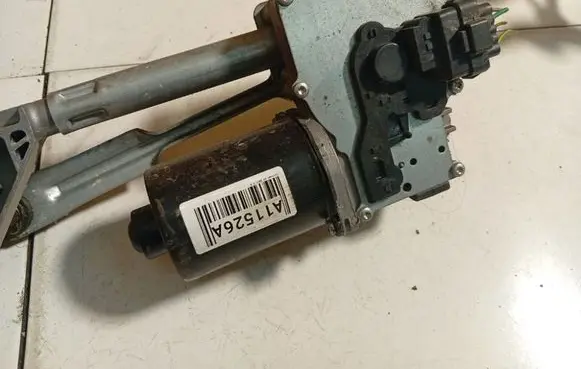 Citroen C4 II Wiper motor W19436
