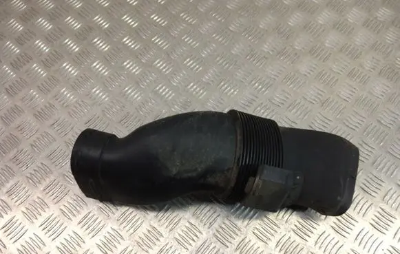 BMW X3 F25 Air intake hose/pipe 7601874