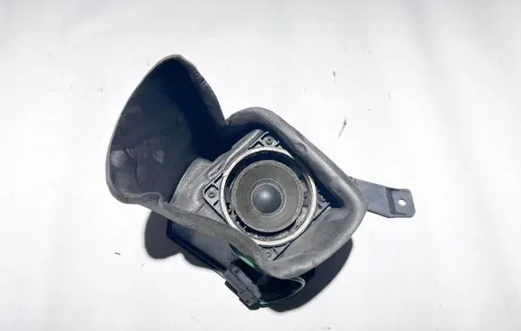 BMW 8 E31 Front door speaker 65131383343 2752507741 1383343