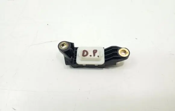 Mercedes-Benz SLK R171 Airbag deployment crash/impact sensor A0018209126
