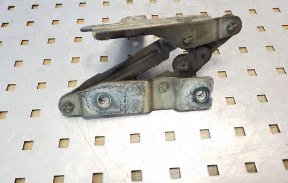 Seat Altea XL Engine bonnet/hood hinges 5P0823301B