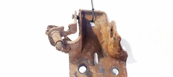 Citroen C3 Bracket in trunk/boot 