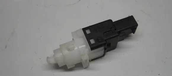 Maserati Quattroporte Brake pedal sensor switch 46840510