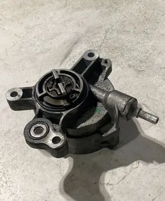 Ford Galaxy Vacuum pump D1651C2